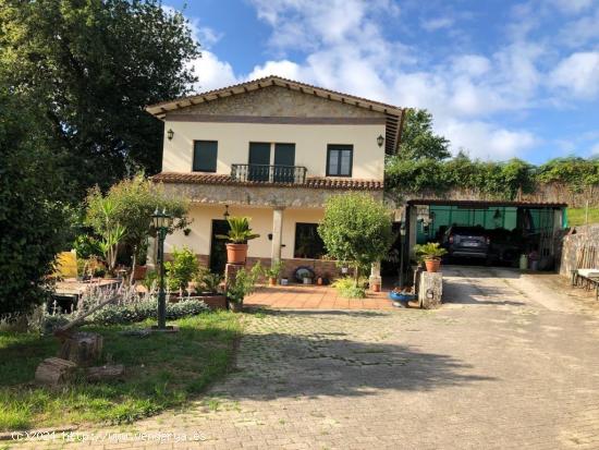  CASA CON TERRENO EN RUBIANES - PONTEVEDRA 