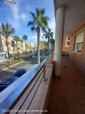  PISO  EN VENTA EN AVENIDA SABINAL - ALMERIA 