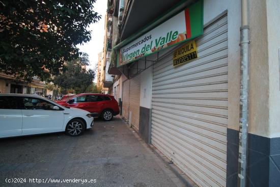 ALQUILER DE 130M2 EN LA CALLE PRIMAVERA EN ESQUINA - GRANADA