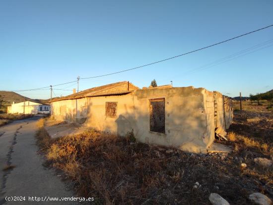 Tallante  CASA CON PARCELA - MURCIA