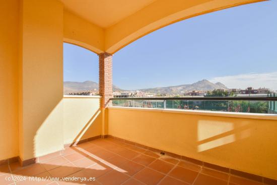  Gran piso en Residencial Hadira Elvira de Atarfe - GRANADA 