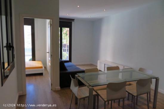  PISO DE 3 HABITACIONES AMUEBLADO EN SANT ANTONI. CONTRATO TEMPORAL DE 11 MESES!!! - BARCELONA 