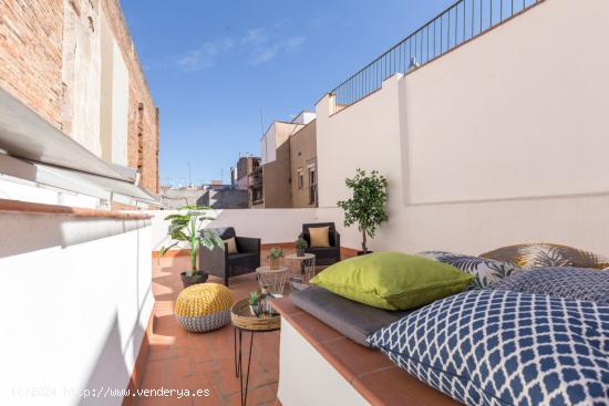 ATICO DE LUJO  CON TERRAZA PRIVADA EN BORNE,  A ESTRENAR - BARCELONA