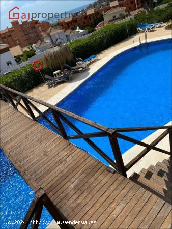 PISO EN JARDINES DE LA DUQUESA CON PISCINA EN VENTA - MALAGA