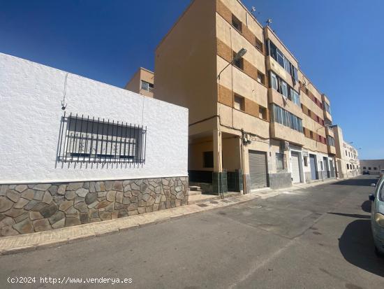 Piso en El Parador de las Hortichuelas (Roquetas de Mar). - ALMERIA