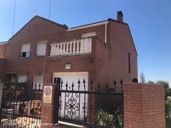  Chalet en venta en calle Romeral - TOLEDO 