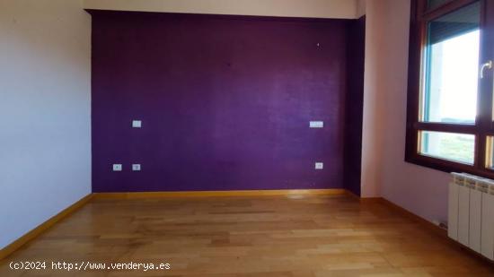 Piso en venta en Pinar de Jalón, Valladolid - VALLADOLID