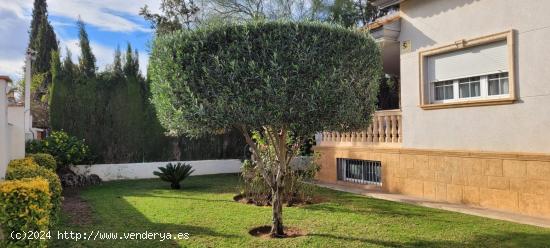  Alquiler de chalet independiente en urbanización el Cerrao - VALENCIA 