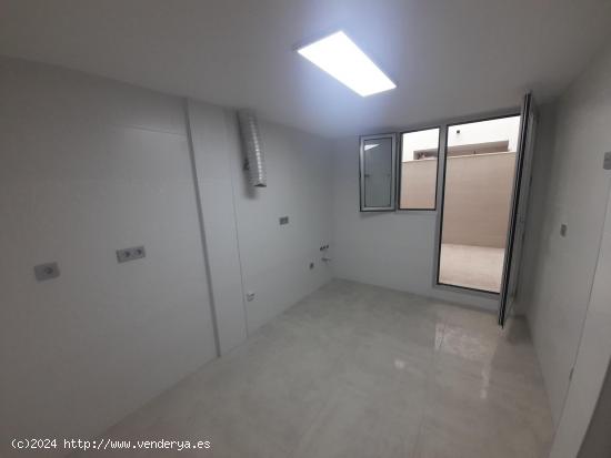 Viviendas de obra nueva de 1 dormitorio desde 75000€ - MURCIA