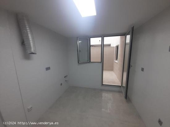 Viviendas de obra nueva de 1 dormitorio desde 75000€ - MURCIA