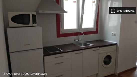 Apartamento de 2 dormitorios en alquiler en L'Olivereta - VALENCIA