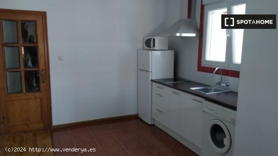 Apartamento de 2 dormitorios en alquiler en L'Olivereta - VALENCIA