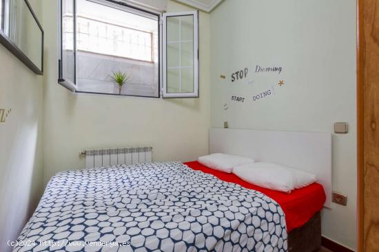  Apartamento entero de 1 habitaciones en Madrid - MADRID 