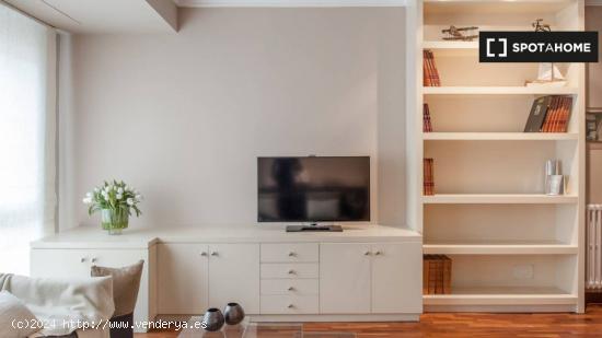 Apartamento de 3 dormitorios en alquiler en Sant Gervasi - Galvany - BARCELONA