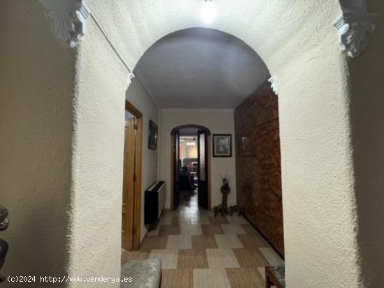 CASABANCO VENDE  VIVIENDA DE TRES DORMITORIOS EN MIAJADAS - CACERES