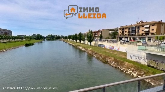 Plaza de aparcamiento en venta  en Balaguer - Lleida