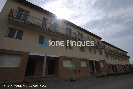 Unifamiliar adosada en venta  en Bellcaire d Urgell - Lleida