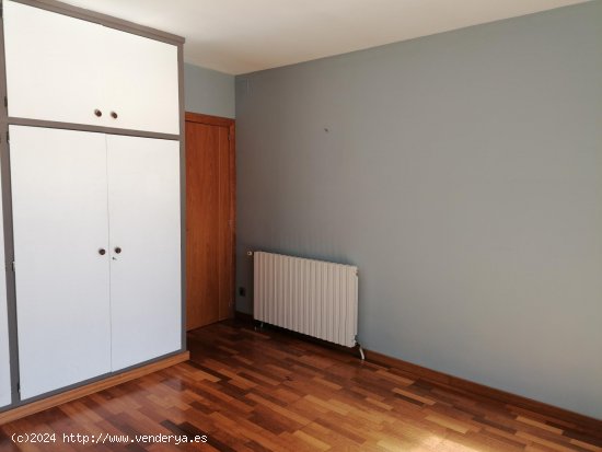 Unifamiliar adosada en venta  en Sant Quirze de Besora - Barcelona