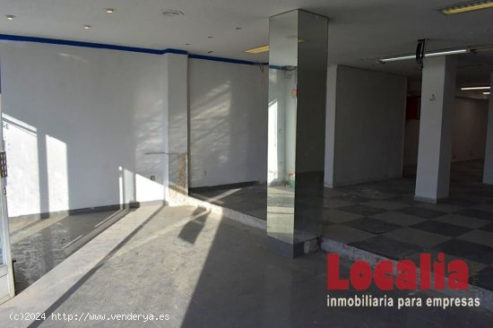 Local comercial junto a Valdecilla, 310m²