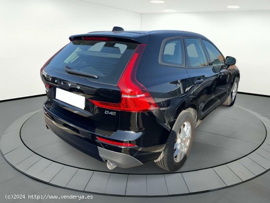 Volvo XC-60 MOMENTUM AWD 2.0 D4 190 CV AT8 E6DT - ALCORCON