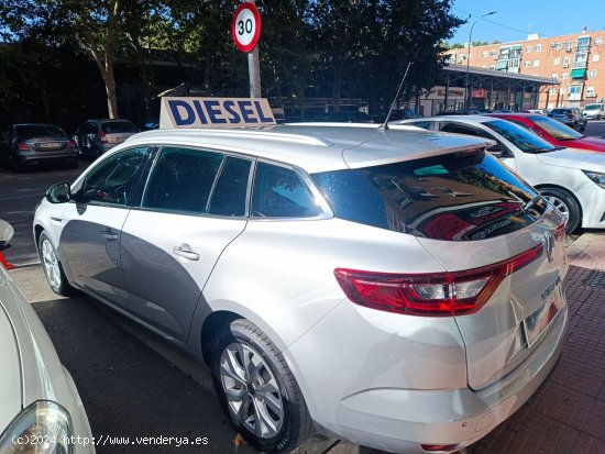 Renault Megane 1500 BLUE DCI 115CV LIMITED - Alcalá de Henares