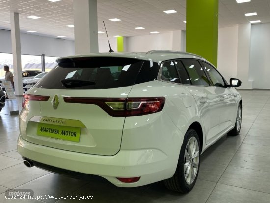 Renault Megane S.T. Zen TCe 103 kW (140CV) GPF de 2020 con 52.000 Km por 18.300 EUR. en Malaga