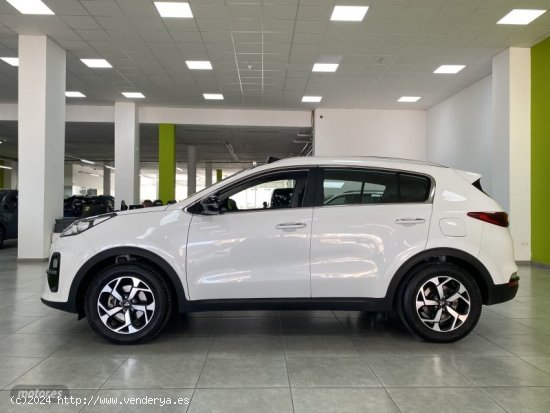 Kia Sportage 1.6 CRDi MHEV 100kW (136CV) Drive 4x2 de 2020 con 30.000 Km por 24.300 EUR. en Malaga