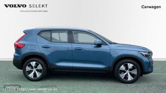 Volvo XC40 XC40 Core, B3 Mild hybrid, Gasolina de 2024 con 1 Km por 39.300 EUR. en Vizcaya