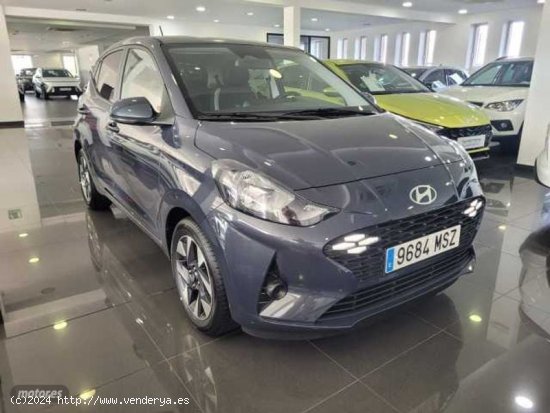 Hyundai i10 1.0 MPI Klass Aut. de 2024 con 2 Km por 17.500 EUR. en Madrid