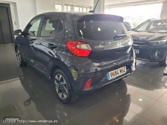 Hyundai i10 1.0 MPI Klass Aut. de 2024 con 2 Km por 17.500 EUR. en Madrid