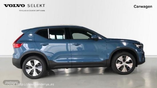 Volvo XC40 XC40 Core, B3 Mild hybrid, Gasolina de 2024 con 1 Km por 39.300 EUR. en Vizcaya