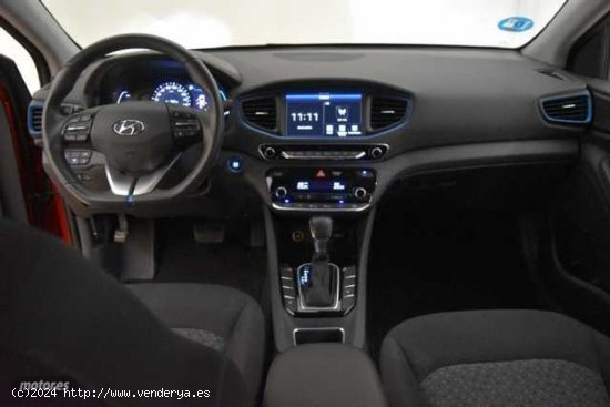 Hyundai Ioniq 1.6 GDI Tecno de 2019 con 50.933 Km por 18.990 EUR. en Cadiz