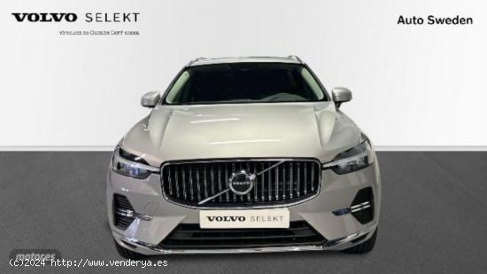 Volvo XC 60 XC60 Recharge Core, T6 plug-in hybrid eAWD, Electrico/Gasolina, Bright de 2023 con 4.763