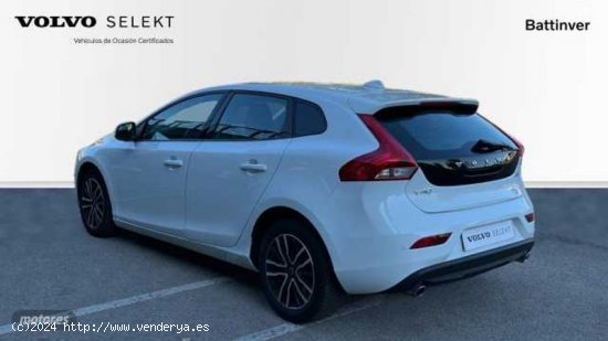 Volvo V 40 V40 D3 Momentum Automatico de 2018 con 47.848 Km por 19.500 EUR. en Madrid