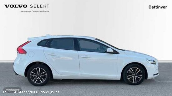 Volvo V 40 V40 D3 Momentum Automatico de 2018 con 47.848 Km por 19.500 EUR. en Madrid