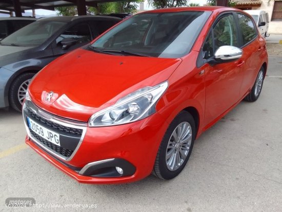 Peugeot 208 1.2 i STYLE 82 CV. de 2016 con 74.000 Km por 9.000 EUR. en Murcia