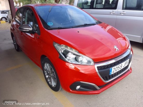 Peugeot 208 1.2 i STYLE 82 CV. de 2016 con 74.000 Km por 9.000 EUR. en Murcia