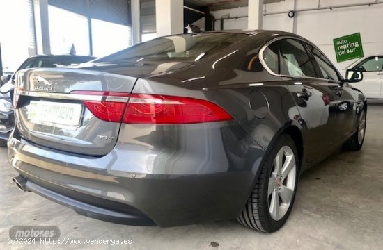 Jaguar XF PRESTIGE AUTO 180CV de 2018 con 60.000 Km por 24.990 EUR. en Sevilla