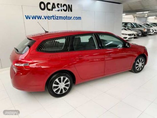 Peugeot 308 1.5BlueHDi Business Line 100CV de 2019 con 62.000 Km por 15.500 EUR. en Guipuzcoa