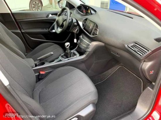 Peugeot 308 1.5BlueHDi Business Line 100CV de 2019 con 62.000 Km por 15.500 EUR. en Guipuzcoa