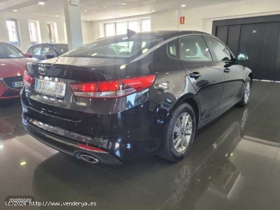 Kia Optima Optima 1.7CRDI Eco-Dynamics Drive de 2016 con 70.000 Km por 15.490 EUR. en Madrid