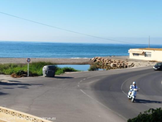 bonito duplex cerca de la playa en costacabana. Alquiler temporal - ALMERIA