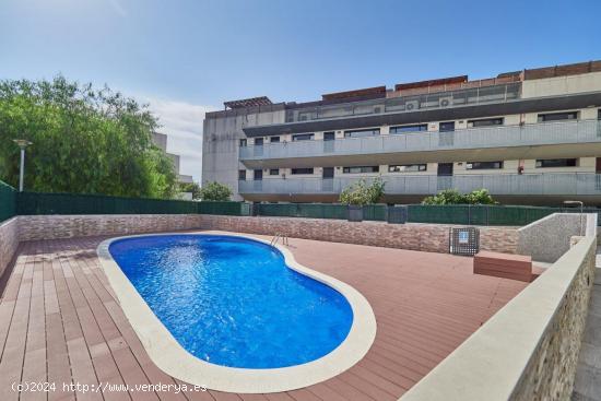 planta baja con piscina - TARRAGONA