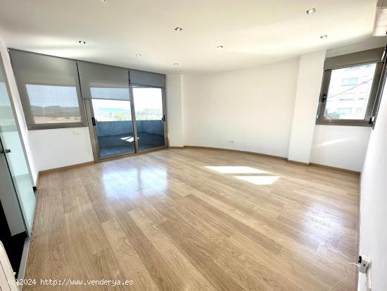 VENTA PISO EN ÒDENA ZONA CENTRO SEMINUEVO, PARKING Y TRASTERO!! - BARCELONA