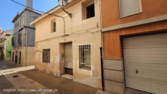 Casa chaflán, Zona Iglesia San José (Centro) - VALENCIA