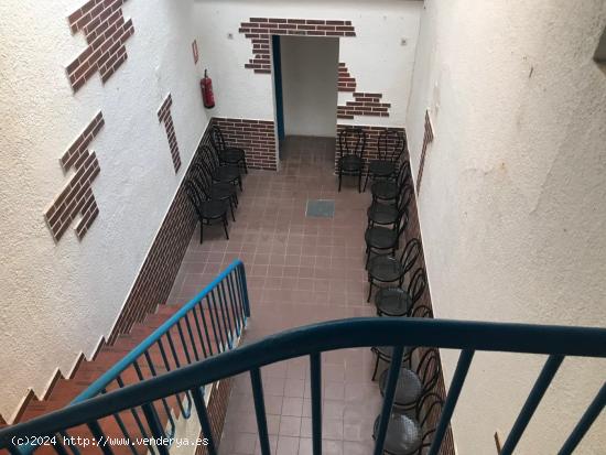 CASA EN EL CENTRO DE CASTELLÓN, CON LICENCIA DE CAFETERÍA - CASTELLON