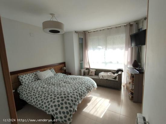 CHALET/APAREADO MUY BIEN SITUADO EN VILAFORTUNY (CAMBRILS) - TARRAGONA