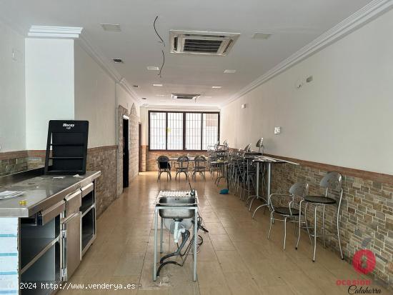  LOCAL COMERCIAL JUNTO A LA AVENIDA BARCELONA - CORDOBA 