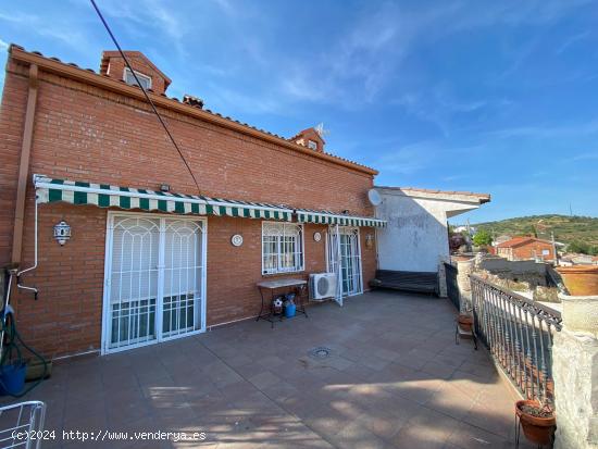 Exclusivas Alcalá vende espectacular casa en Centro de Escariche (Guadalajara) - GUADALAJARA