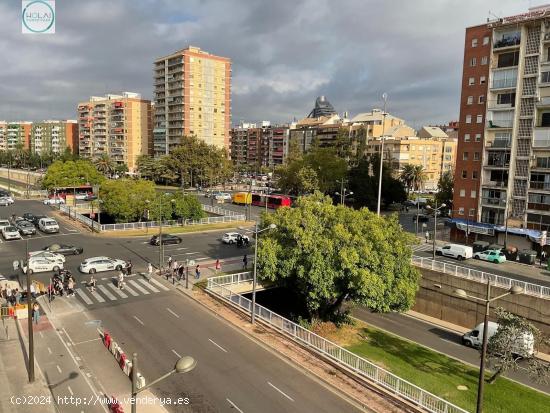 EXCELENTE PISO EN ALQUILER CON MUEBLES TOTALMENTE REFORMADO - VALENCIA